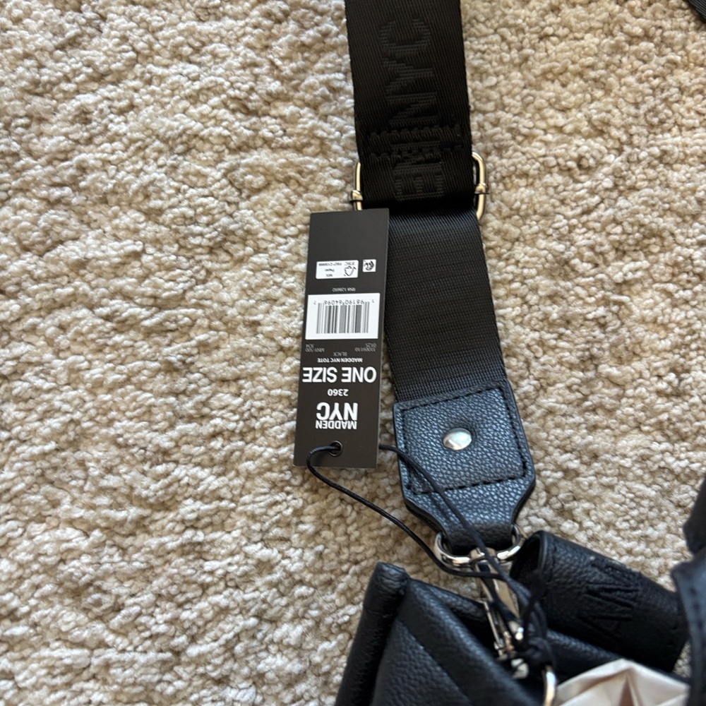 NWT Madden NYC Black Mini Crossbody Satchel Bag - Picture 4 of 4